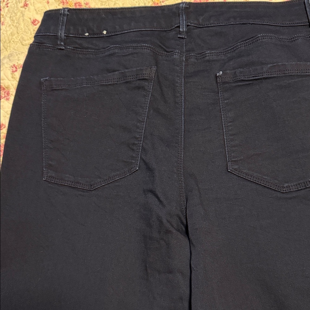 White House Black Market Dark Blue Skinny Jeans - Picture 5 of 5